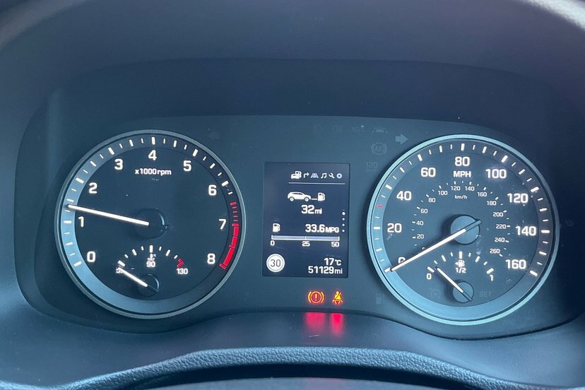 Hyundai Tucson 1.7 Crdi Blue Drive Se Nav Dct Euro 6 Ss Red #19