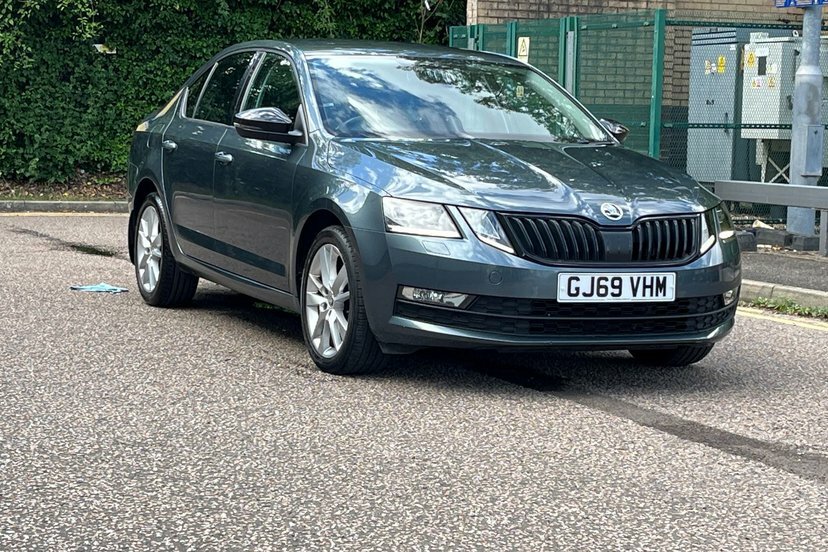 Skoda Octavia Estate 1.5 Tsi 150 Se Drive White #42