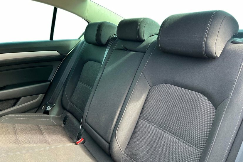 Volkswagen Passat 2.0 Tdi Se Nav Scr 150Ps Estate Black #11