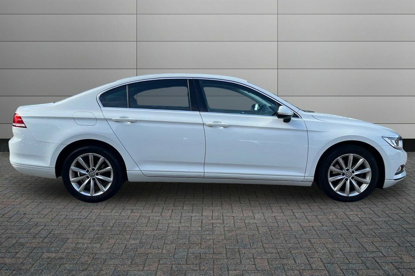 Volkswagen Passat 2.0 Tdi Se Business Saloon 150 White #4