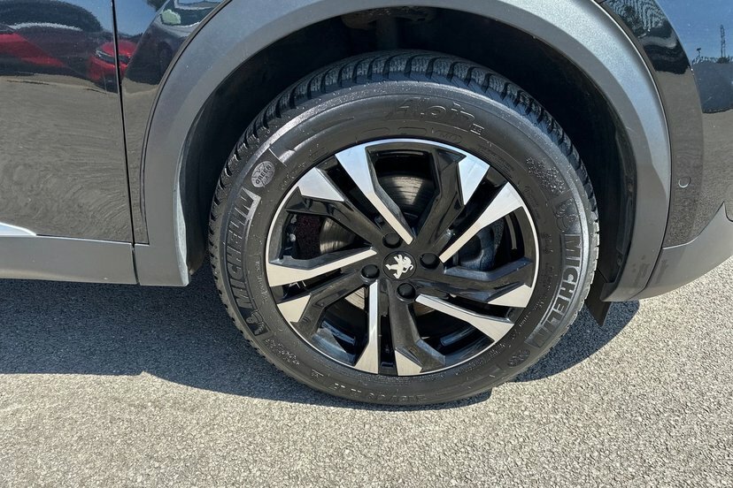 Peugeot e-2008 Suv 50Kwh 136 Gt Au Grey #16