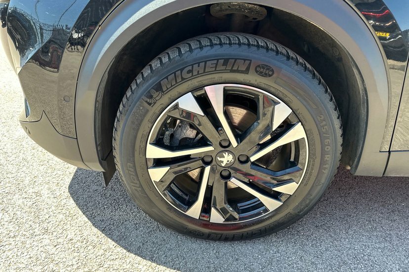 Peugeot e-2008 Suv 50Kwh 136 Gt Au Grey #17