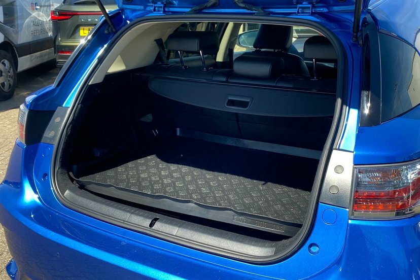 Lexus CT 200H 1.8 Sport Cvt Non Sunroof White #15