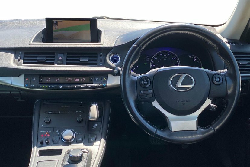 Lexus CT 200H 1.8 Sport Cvt Non Sunroof White #12