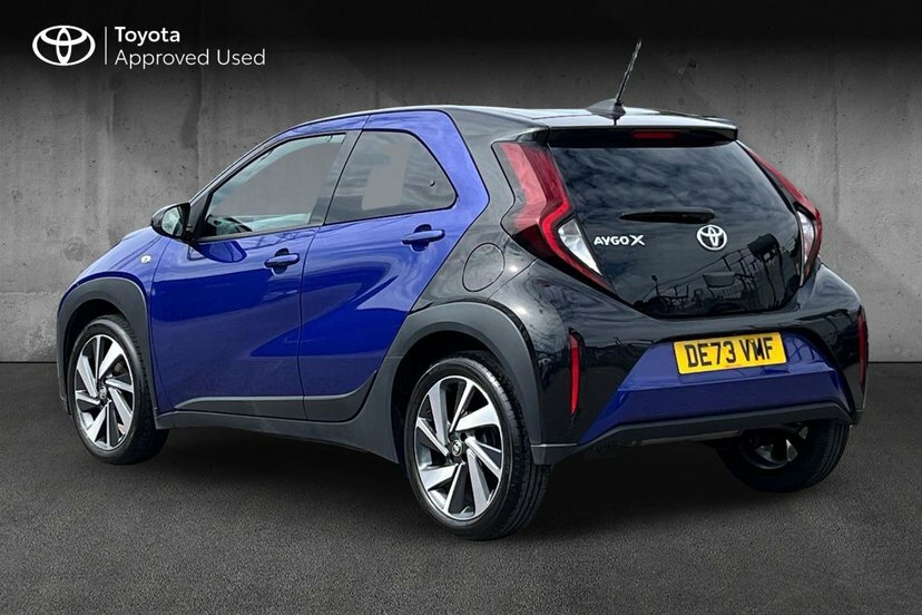Toyota Aygo X 1.0 Vvt-i Edge Hatchback 72 Ps Blue #3