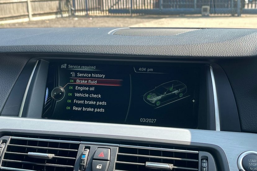 BMW 5 Series 520D M Sport Touring Grey #27