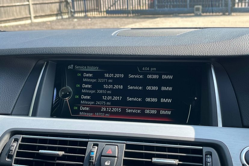 BMW 5 Series 520D M Sport Touring Grey #28