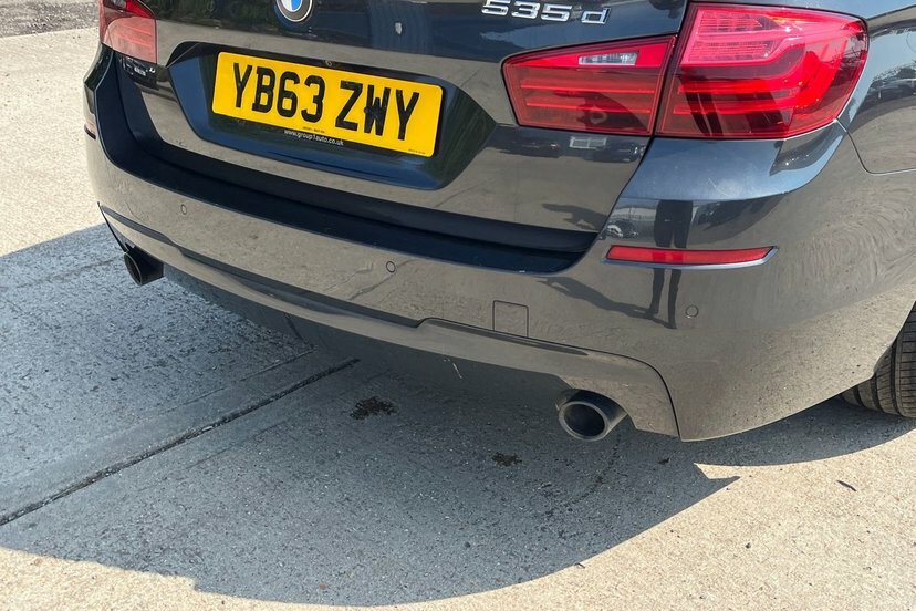 BMW 5 Series 520D M Sport Touring Grey #38