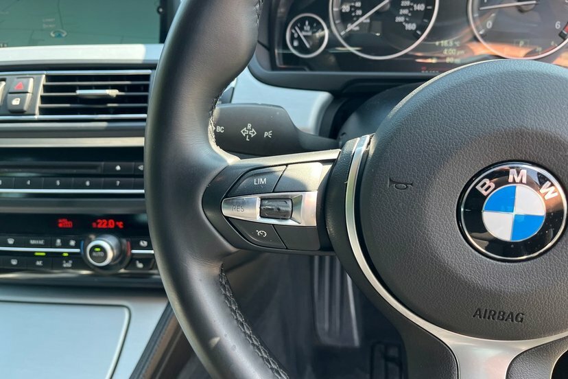 BMW 5 Series 520D M Sport Touring Grey #14