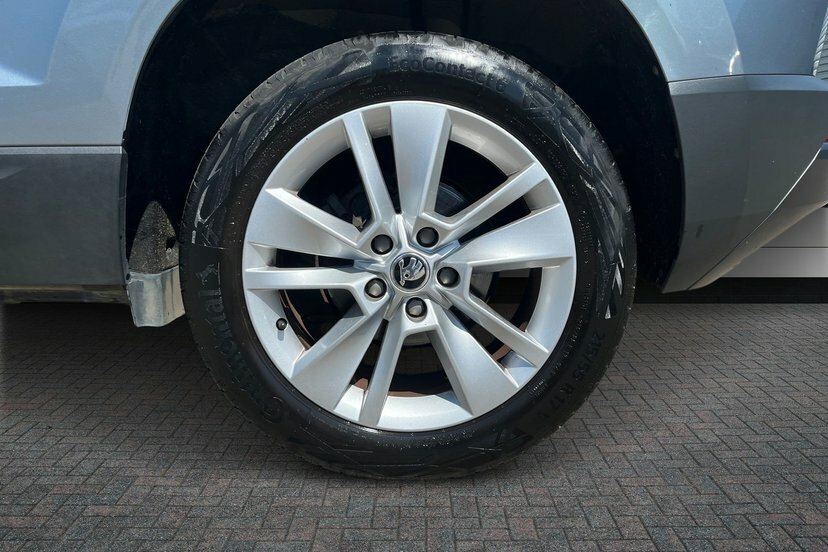 Skoda Karoq 1.5 Tsi Act Se Technology Suv Dsg 150 GJ70KHO Grey #5