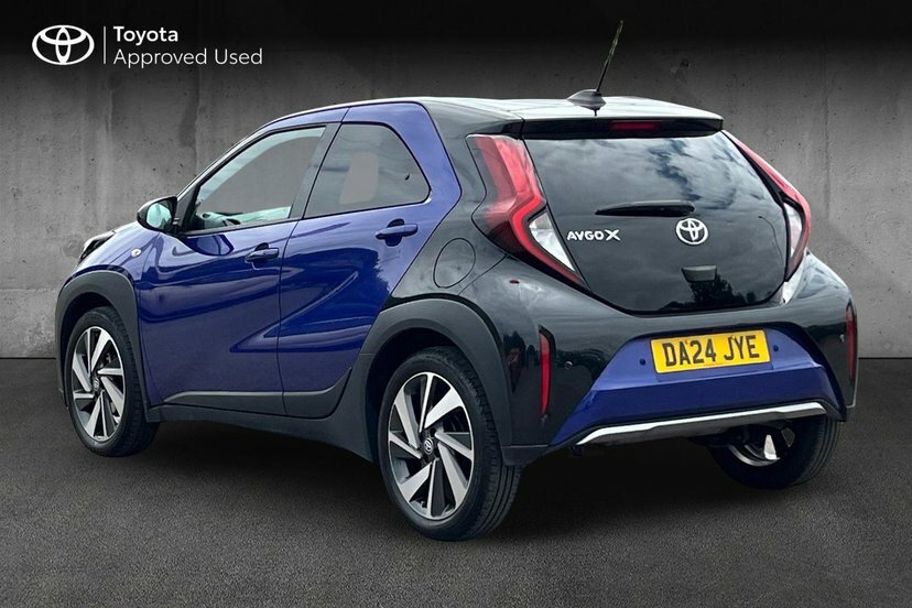 Toyota Aygo X 1.0 Vvt-i Exclusive Hatchback 7 Blue #3