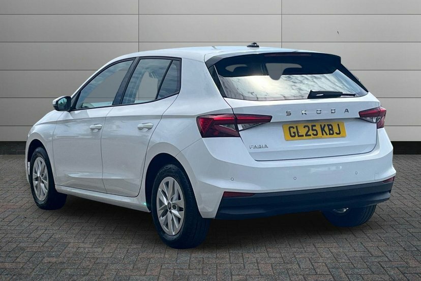 Skoda Fabia 1.0 Tsi Se Edition Hatchback 95 White #3