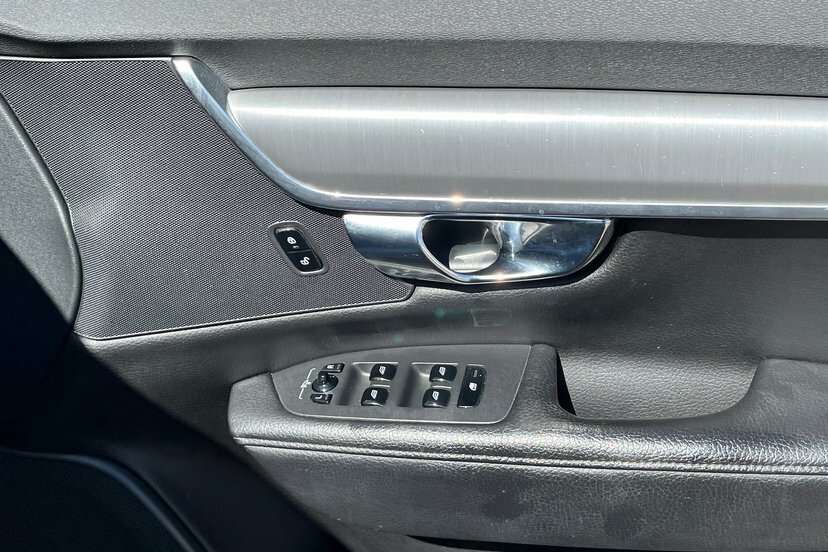 Volvo V90 D4 R-design Adaptive Cruise, Heated Seats, Park A White #11