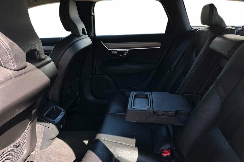 Volvo V90 D4 R-design Adaptive Cruise, Heated Seats, Park A White #10
