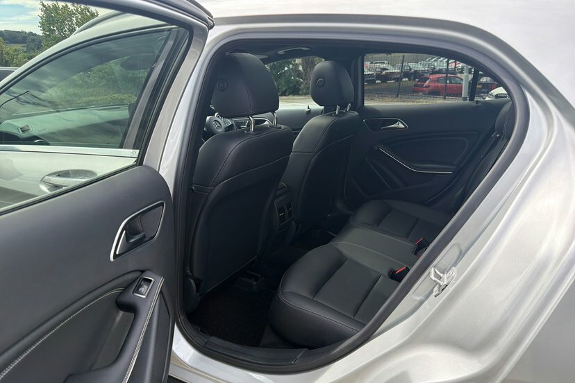 Mercedes-Benz GLA Class 220D Amg Line Suv 7G-dct 4Matic Euro 6 White #59