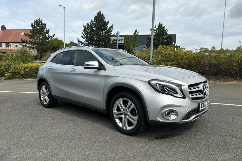 Mercedes-Benz GLA Class 220D Amg Line Suv 7G-dct 4Matic Euro 6 White #55