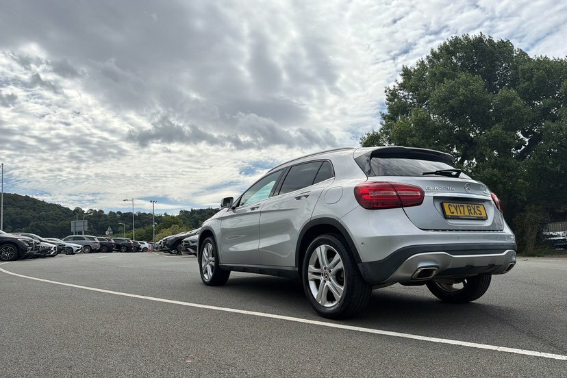 Mercedes-Benz GLA Class 220D Amg Line Suv 7G-dct 4Matic Euro 6 White #64