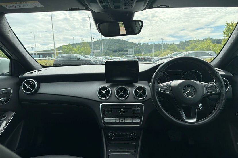 Mercedes-Benz GLA Class 220D Amg Line Suv 7G-dct 4Matic Euro 6 White #40