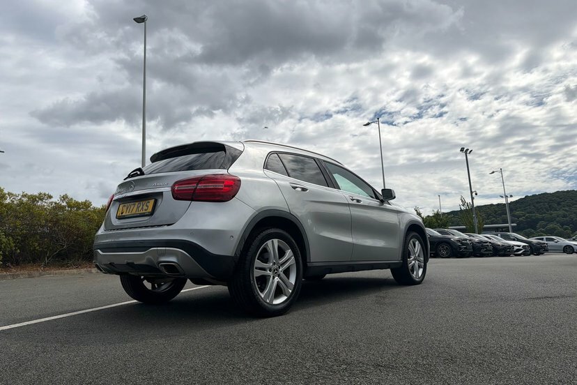 Mercedes-Benz GLA Class 220D Amg Line Suv 7G-dct 4Matic Euro 6 White #63