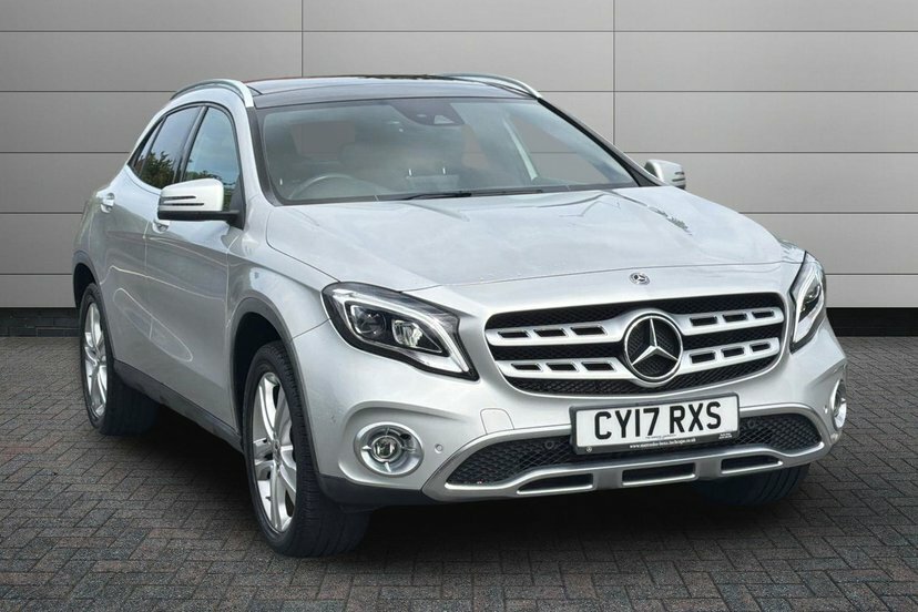 Mercedes-Benz GLA Class Gla220d Sport Premium Plus Suv Silver