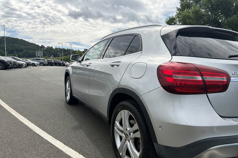 Mercedes-Benz GLA Class 220D Amg Line Suv 7G-dct 4Matic Euro 6 White #61