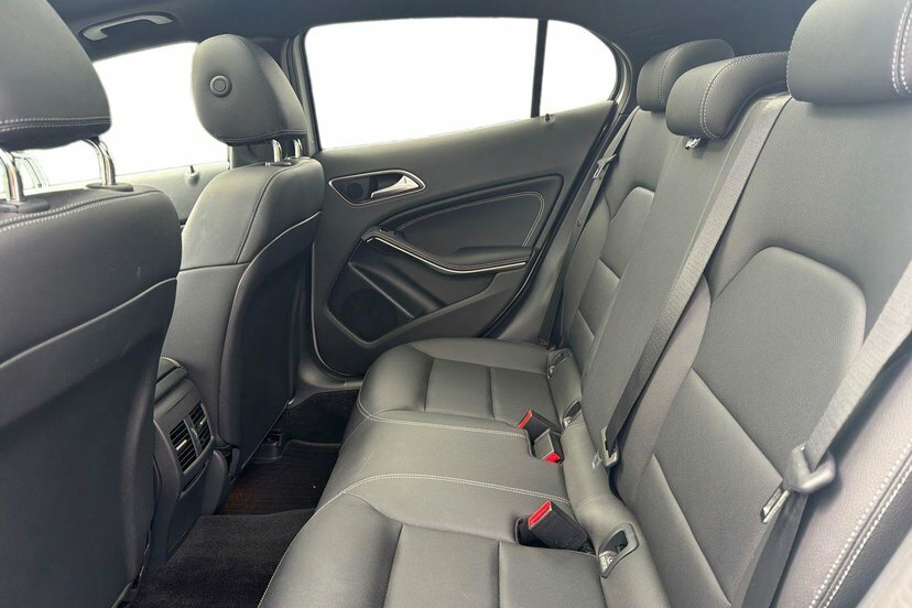 Mercedes-Benz GLA Class 220D Amg Line Suv 7G-dct 4Matic Euro 6 White #10