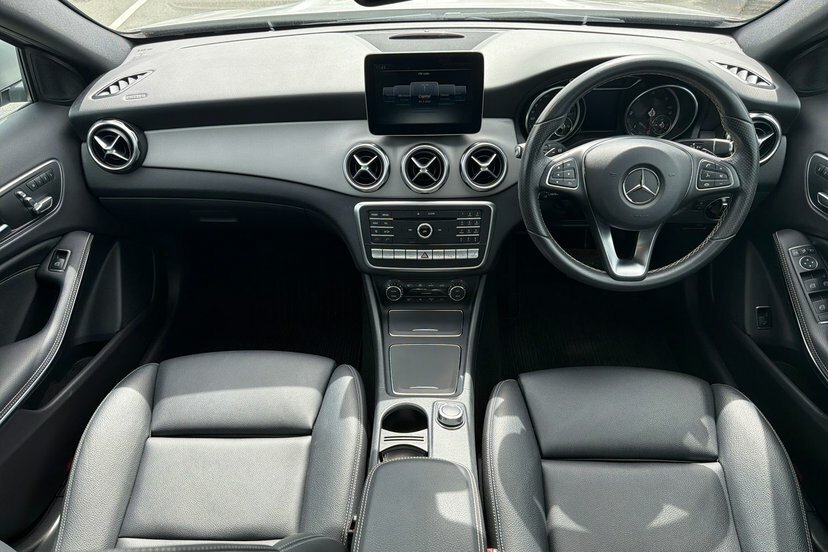 Mercedes-Benz GLA Class 220D Amg Line Suv 7G-dct 4Matic Euro 6 White #39