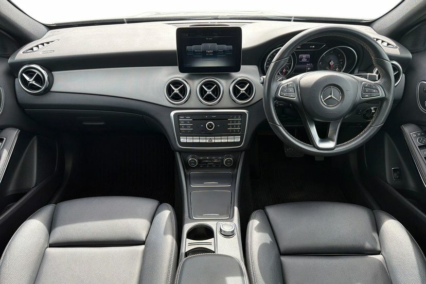 Mercedes-Benz GLA Class 220D Amg Line Suv 7G-dct 4Matic Euro 6 White #7
