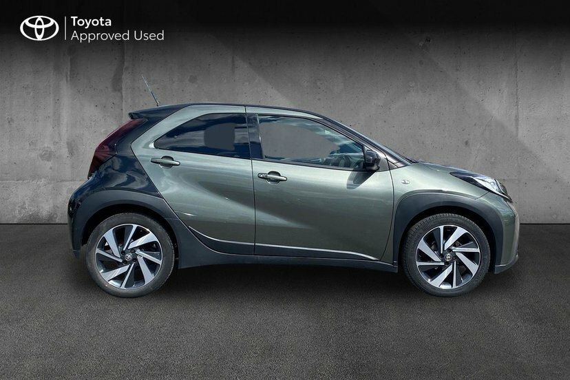 Toyota Aygo X 1.0 Vvt-i Edge Black #16