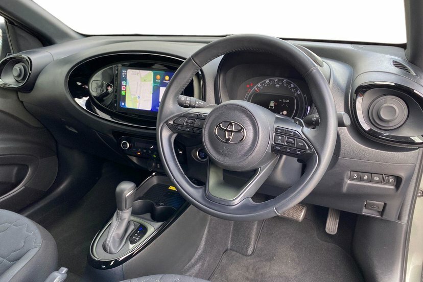 Toyota Aygo X 1.0 Vvt-i Edge Black #11