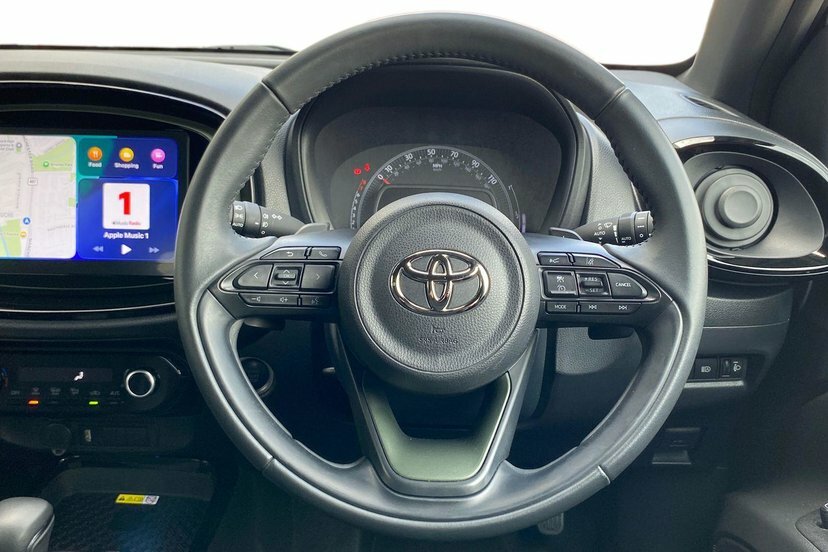 Toyota Aygo X 1.0 Vvt-i Edge Black #8