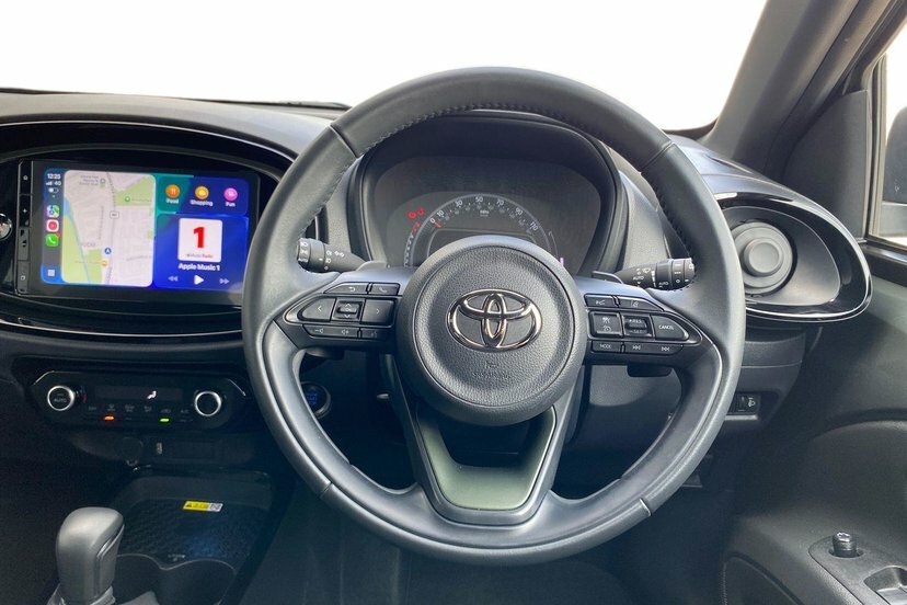 Toyota Aygo X 1.0 Vvt-i Exclusive Hatchback X-shift Black #6