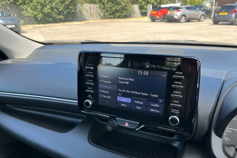 Toyota Yaris 1.5 Vvt-h Dynamic E-cvt Euro 6 Ss Grey #29