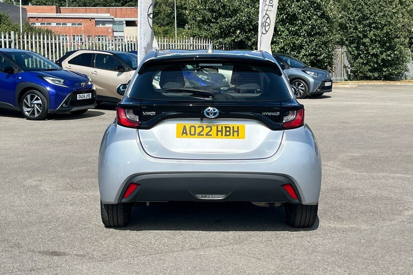 Toyota Yaris 1.5 Vvt-h Dynamic E-cvt Euro 6 Ss Grey #43