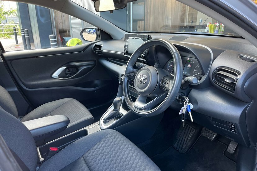 Toyota Yaris 1.5 Vvt-h Dynamic E-cvt Euro 6 Ss Grey #16