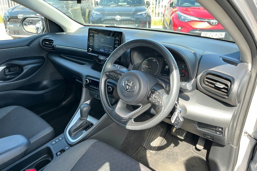 Toyota Yaris 1.5 Vvt-h Dynamic E-cvt Euro 6 Ss Grey #39
