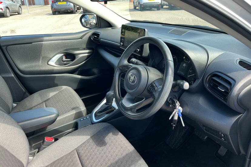 Toyota Yaris 1.5 Vvt-h Dynamic E-cvt Euro 6 Ss Grey #27