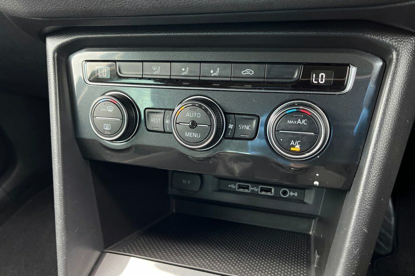 Volkswagen Tiguan Sel Tsi 4Motion Dsg Black #26