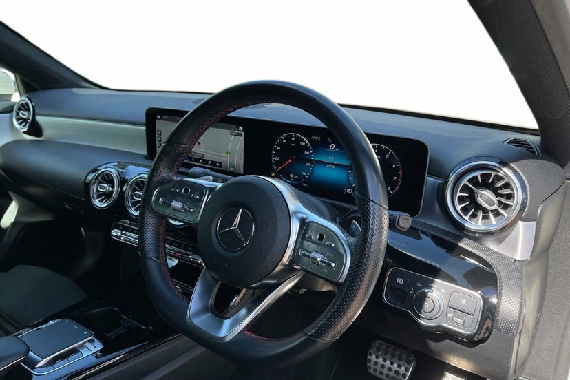 Mercedes-Benz A Class 1.3 A180 Amg Line Premium Hatchback 7 White #5