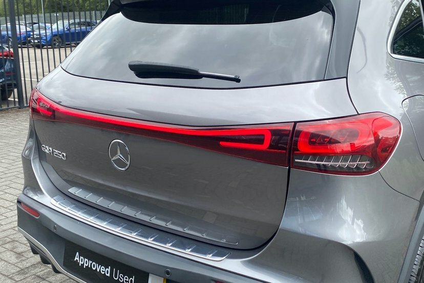 Mercedes-Benz EQA 250 140Kw Amg Line Premium 66.5Kwh Grey #33