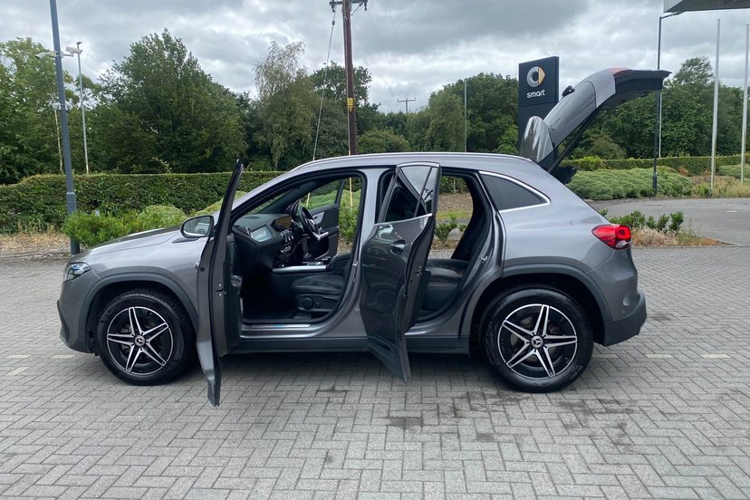 Mercedes-Benz EQA 250 140Kw Amg Line Premium 66.5Kwh Grey #36