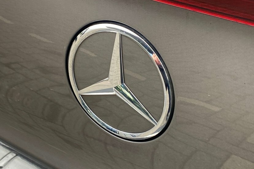 Mercedes-Benz EQA 250 140Kw Amg Line Premium 66.5Kwh Grey #24