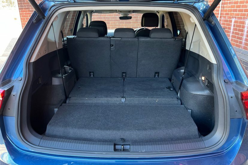 Volkswagen Tiguan Allspace Allspace R-line Tech Tsi 4Motion 4Wd  #9