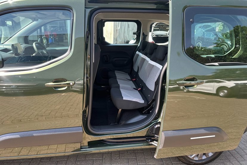Citroen e-Berlingo 50Kwh Flair XL 7.4Kw Charger #13