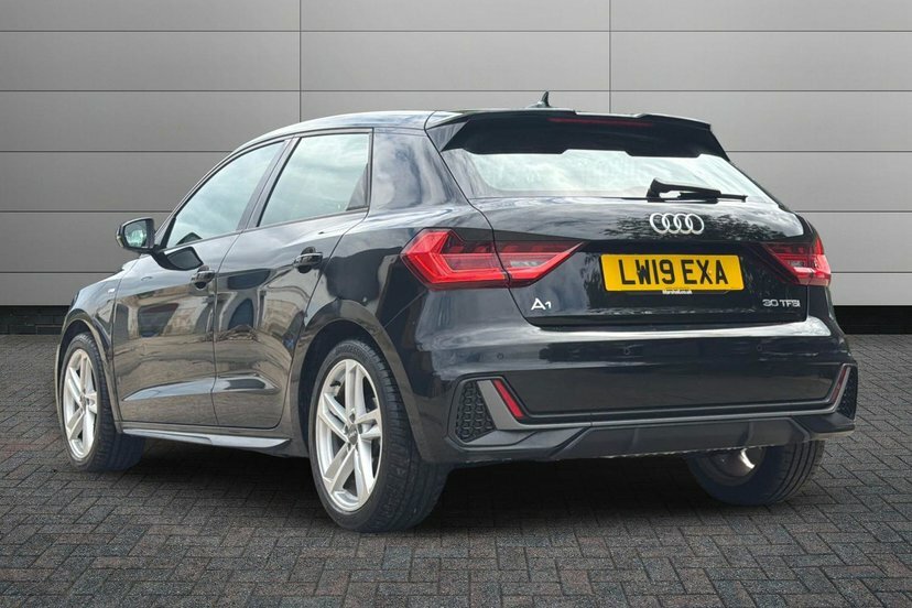 Audi A1 1.0 Tfsi 30 S Line Sportback S Tronic Black #2