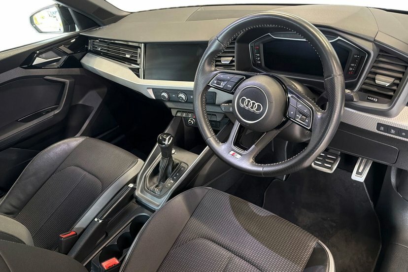 Audi A1 1.0 Tfsi 30 S Line Sportback S Tronic Black #5