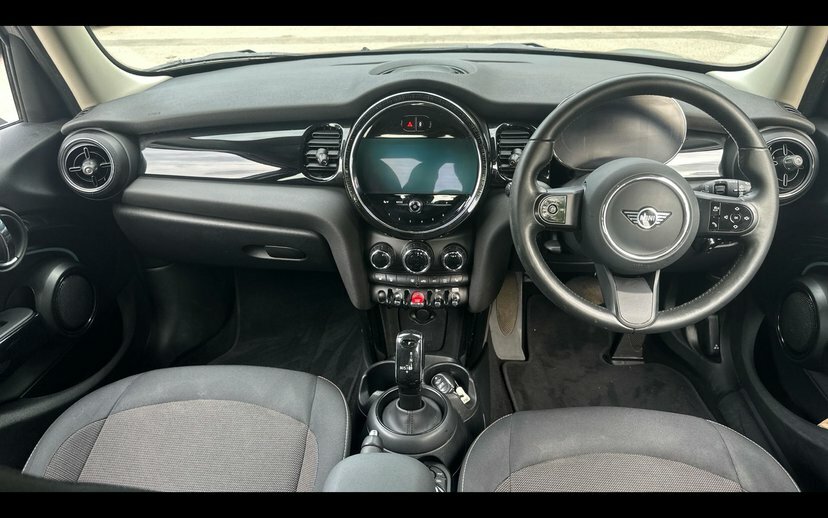 Mini Hatch 5-Door Hatch Cooper Classic AU23CVO Silver #4