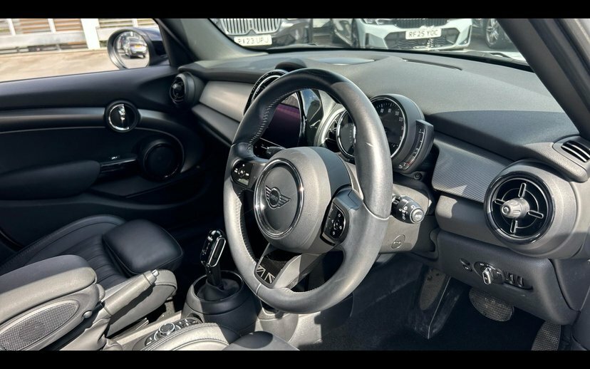 Mini Hatch 5-Door Hatch Cooper Exclusive White #6