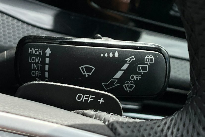 Volkswagen e-Golf 1.5 Etsi Mhev Style Estate Hybrid Dsg Grey #16