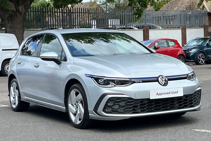 Volkswagen e-Golf 1.5 Tsi Life Estate Blue #9